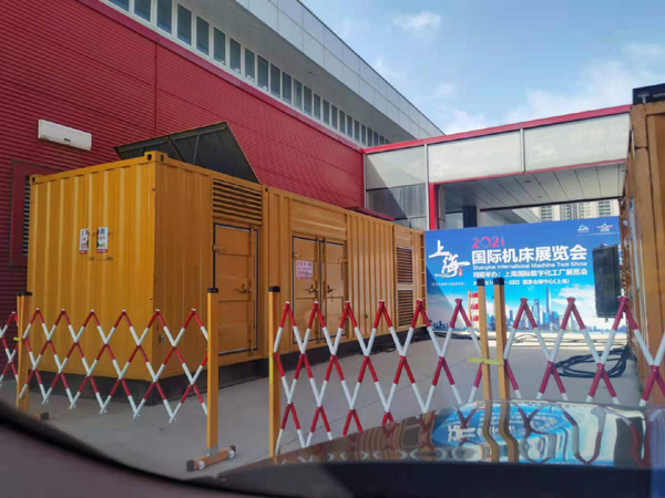 巴林左出租发电机-柴油发电机和汽油发电机哪个更好一些？
